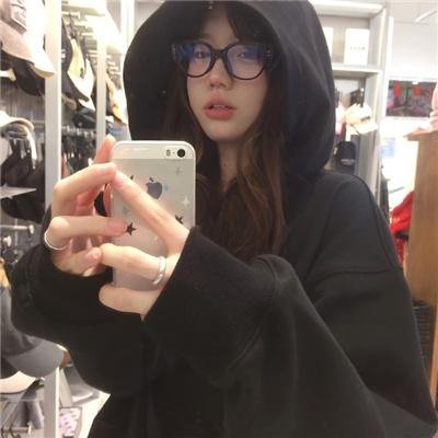女生联谊会的美女粘球